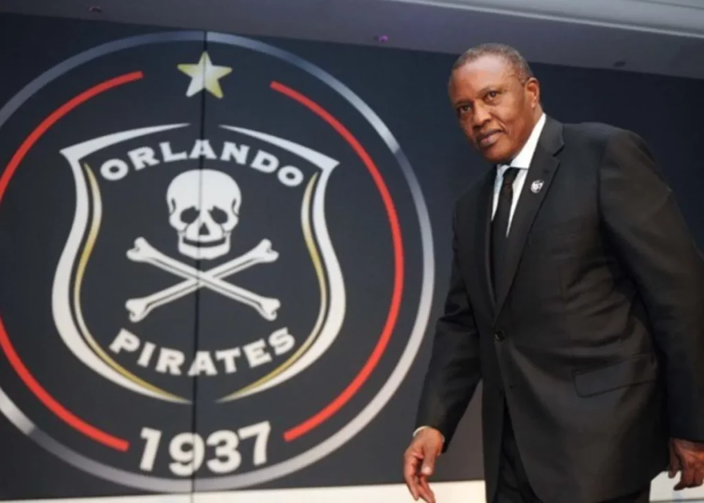 Muhulwane wa Orlando Pirates u do nanga munwe mugudisi wa Spain?
