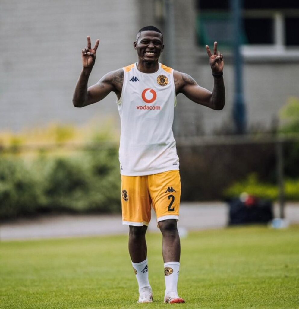 Thabiso monyane o Pfuluwa u bva kha pirates uya kha kaizer chiefs.